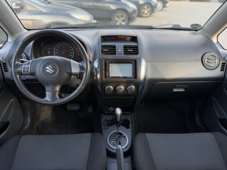 Suzuki SX4 foto 11