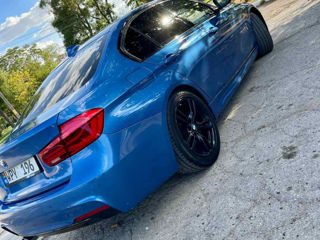 BMW 3 Series foto 4