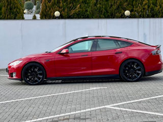 Tesla Model S foto 4