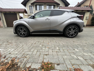 Toyota C-HR foto 3