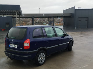 Opel Zafira foto 3