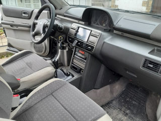 Nissan X-Trail foto 3