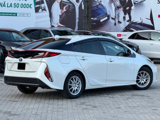 Toyota Prius Prime фото 3