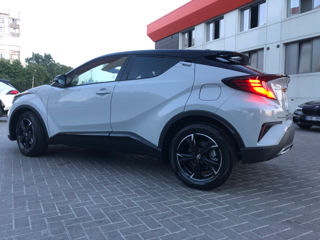 Toyota C-HR foto 4