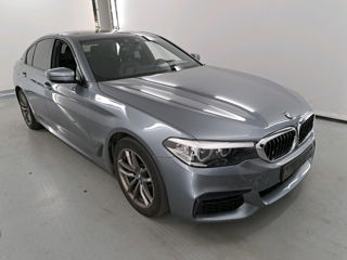 BMW 5 Series foto 1