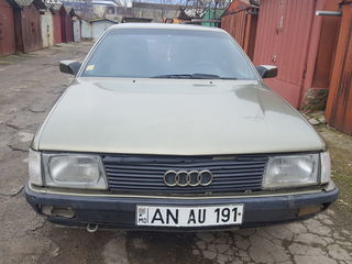 Audi 100 foto 4