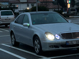 Mercedes E-Class foto 2