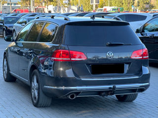 Volkswagen Passat foto 3