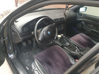 BMW 5 Series foto 3