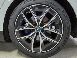 BMW 5 Series foto 16