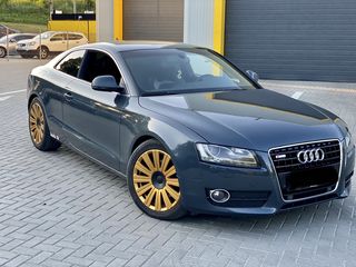 Audi A5 foto 1