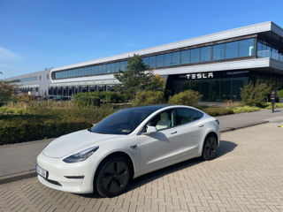 Tesla Model 3 foto 3