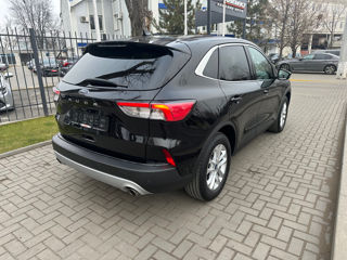 Ford Kuga foto 4