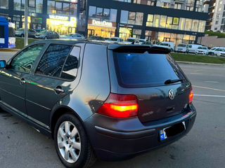 Volkswagen Golf foto 2