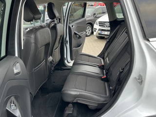 Ford Kuga foto 15