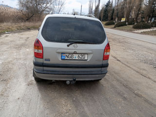 Opel Zafira foto 10