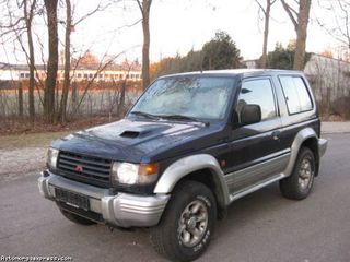 Mitsubishi pajero foto 1