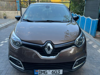 Renault Captur фото 10