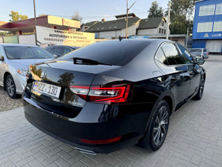 Skoda Superb foto 3