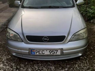 Opel Astra foto 1