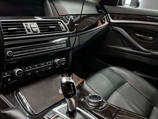 BMW 5 Series foto 7