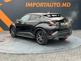 Toyota C-HR фото 5