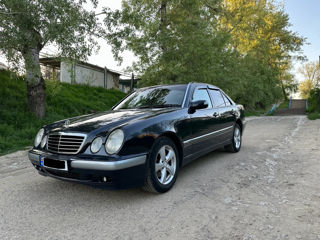 Mercedes E-Class