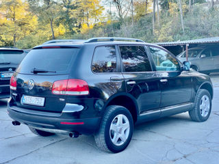 Volkswagen Touareg foto 5