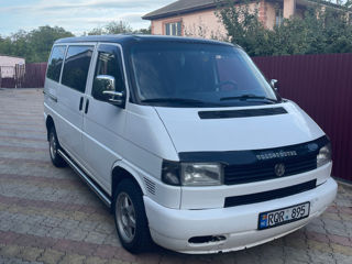 Volkswagen Transporter foto 1