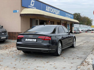 Audi A8 foto 4