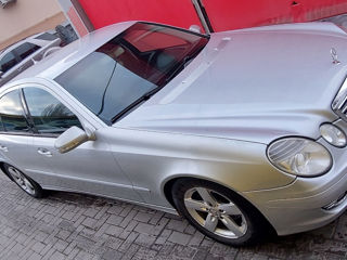 Mercedes E-Class foto 3