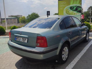 Volkswagen Passat foto 2