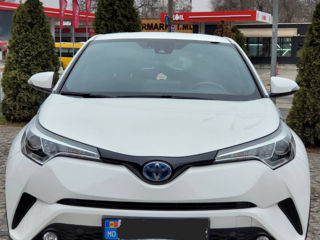 Toyota C-HR foto 4