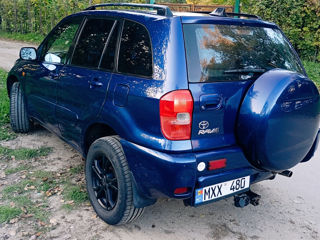 Toyota Rav 4 foto 2