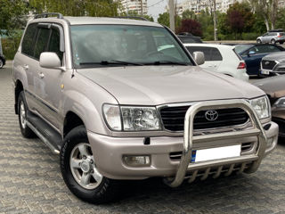 Toyota Land Cruiser foto 1