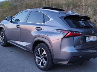 Lexus NX Series foto 1