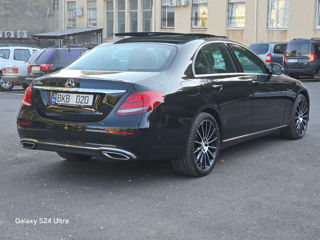 Mercedes E-Class foto 3