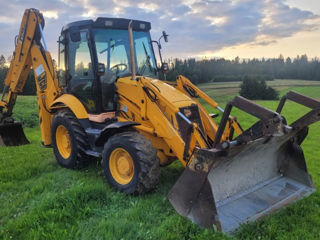 Экскаватор - погрузчик JCB 3CX Contractor foto 0