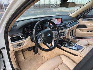 BMW 7 Series foto 13