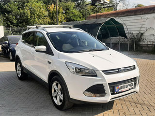 Ford Kuga foto 3