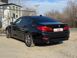 BMW 5 Series foto 6