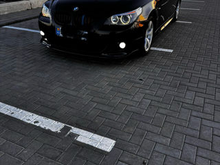 BMW 5 Series foto 6