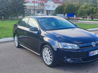 Volkswagen Jetta foto 1