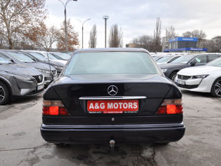 Mercedes E-Class foto 5