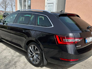 Skoda Superb foto 5