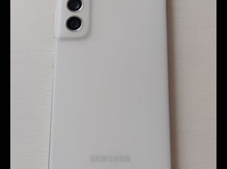 Samsung Galaxy 21 FE 5G foto 2