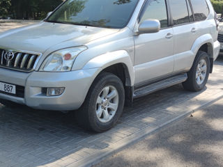 Toyota Land Cruiser Prado foto 4