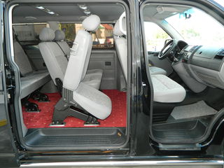 Volkswagen Caravelle foto 9