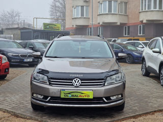 Volkswagen Passat foto 2