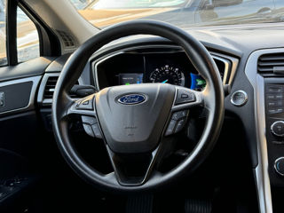 Ford Fusion foto 11